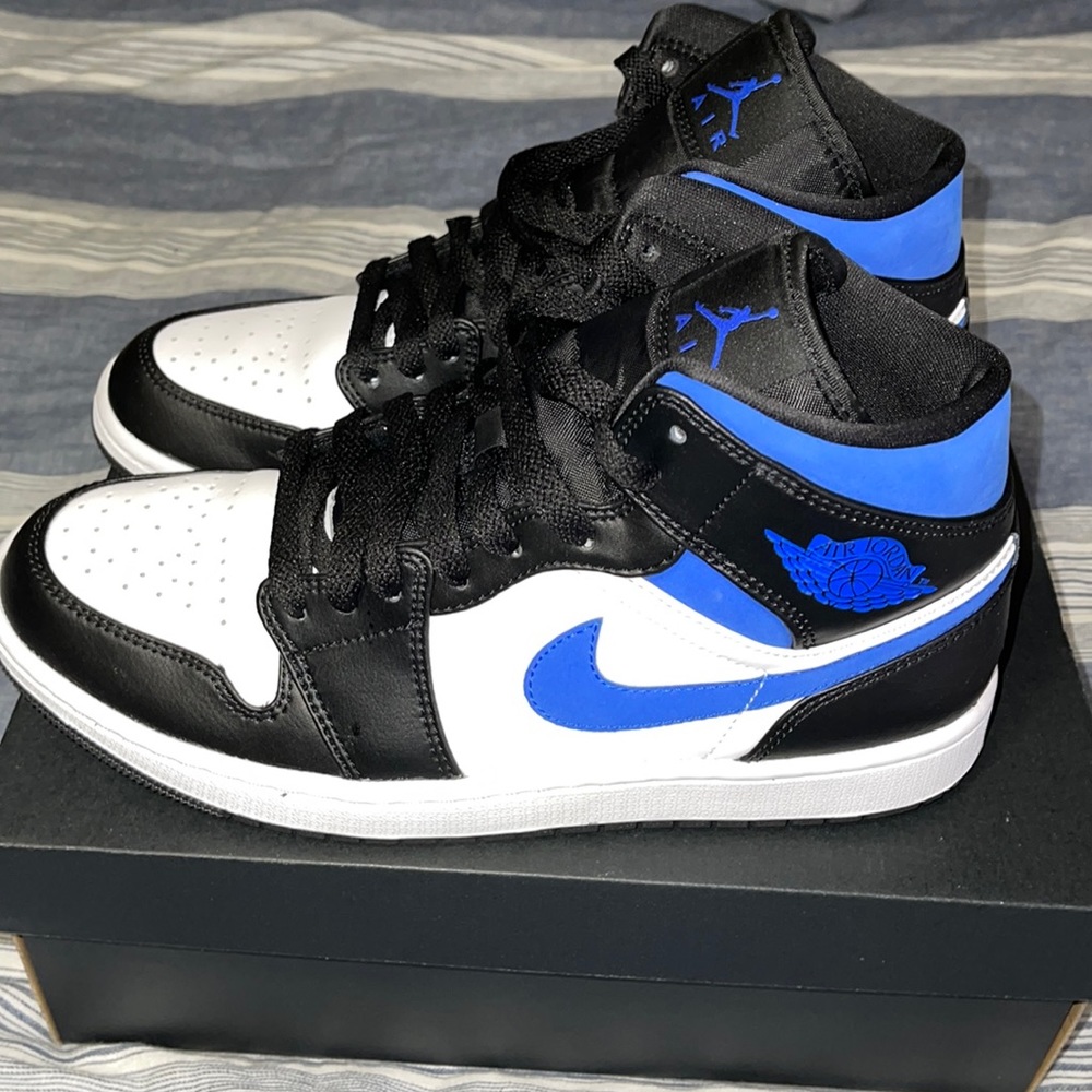 Air Jordan 1 Mid Racer Blue, LIKE NEW. Size 9
